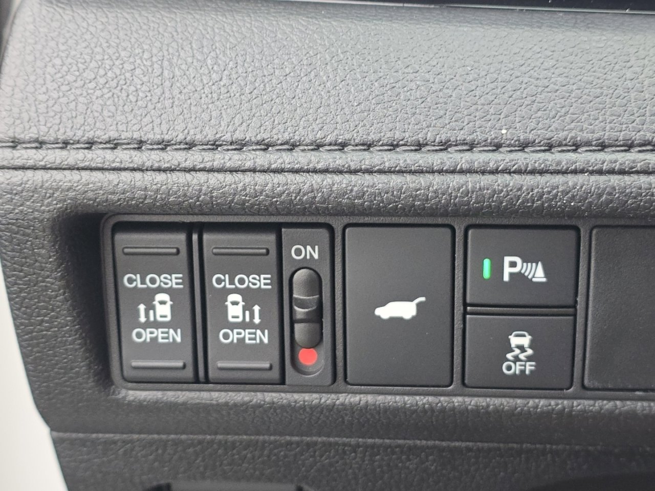 New 2026 Honda Odyssey Touring image 32