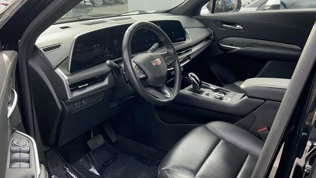 Used 2024 Cadillac XT4 Premium Luxury image 33