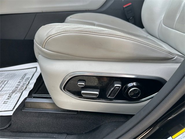 Used 2021 Jeep Grand Cherokee L Overland w/ Luxury Tech Group IV image 21