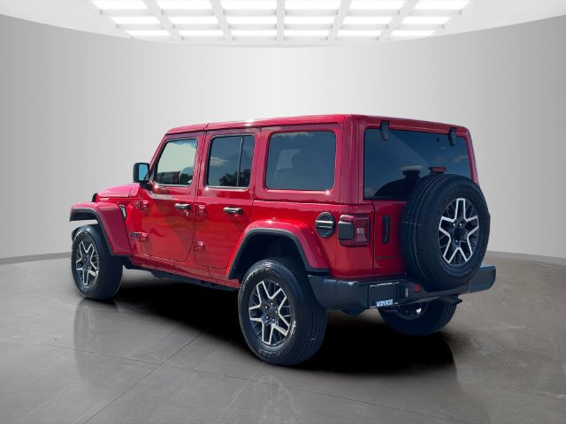 Certified 2025 Jeep Wrangler Unlimited Sahara AWD/4WD image 5