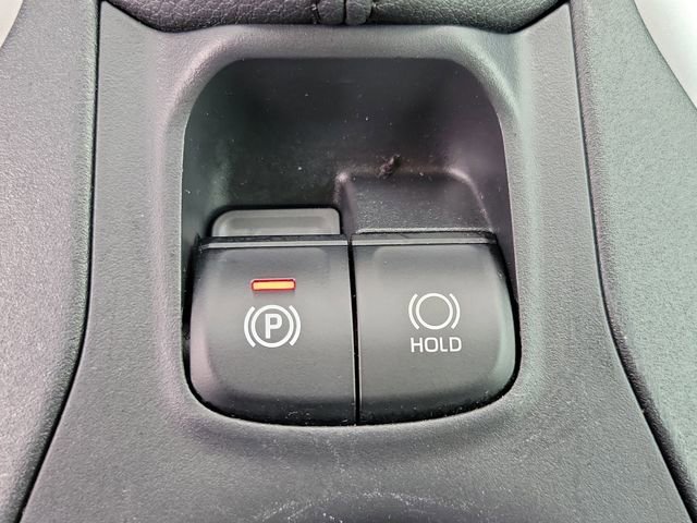 Used 2024 Toyota Corolla Cross L image 34