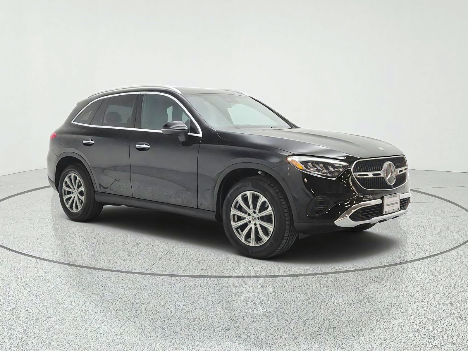 Certified 2026 Mercedes-Benz GLC 300 image 3