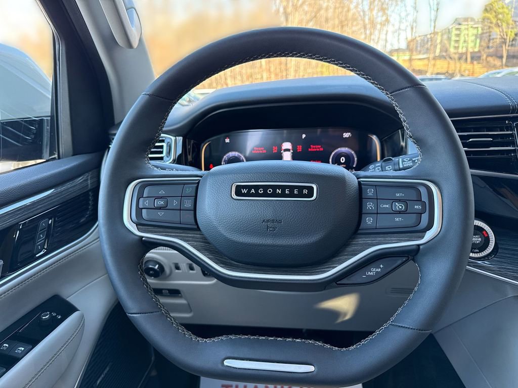 Used 2022 Jeep Wagoneer Series III w/ Flexible Seating Group image 11