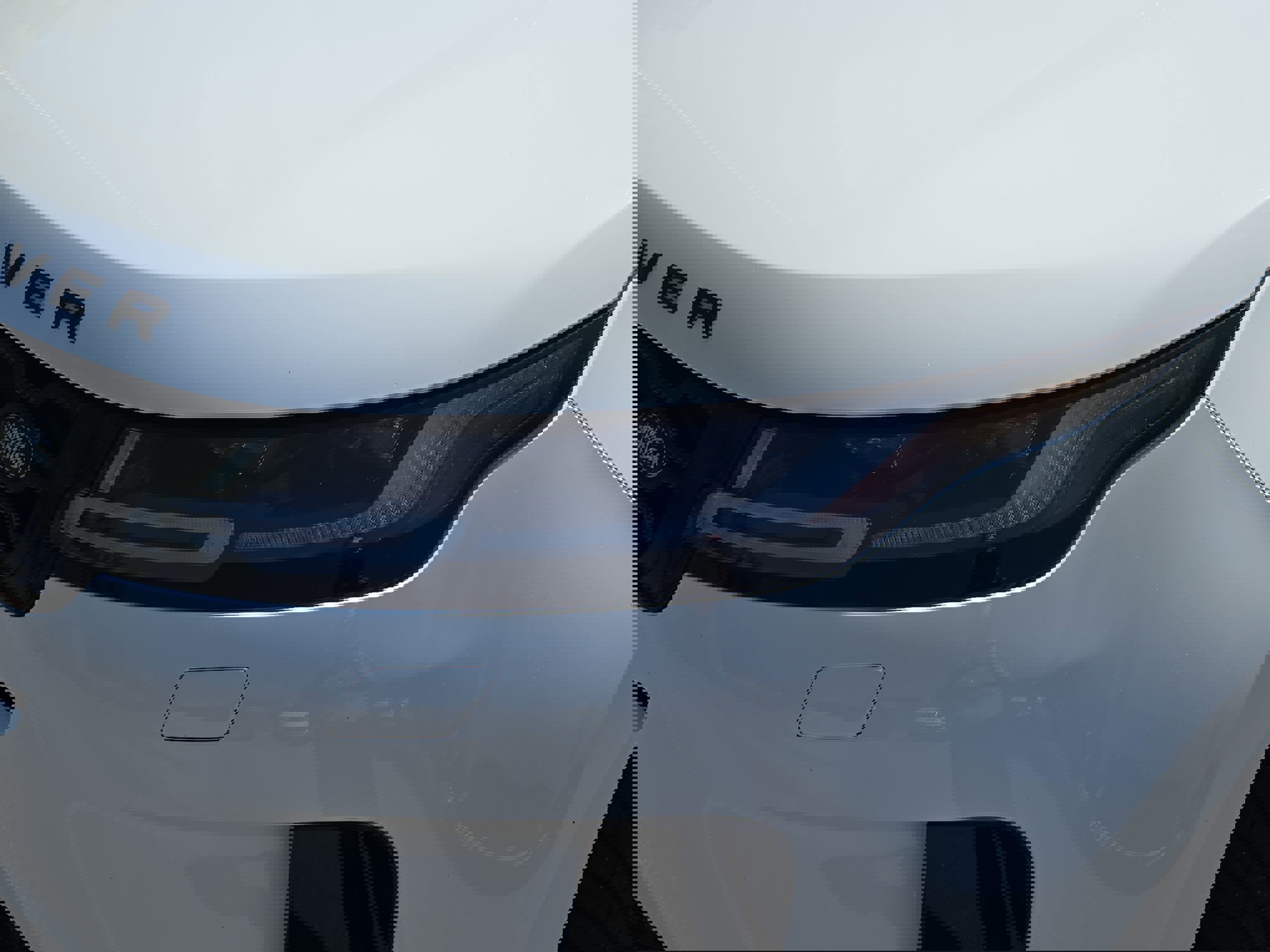 Certified 2023 Land Rover Range Rover Evoque SE image 31