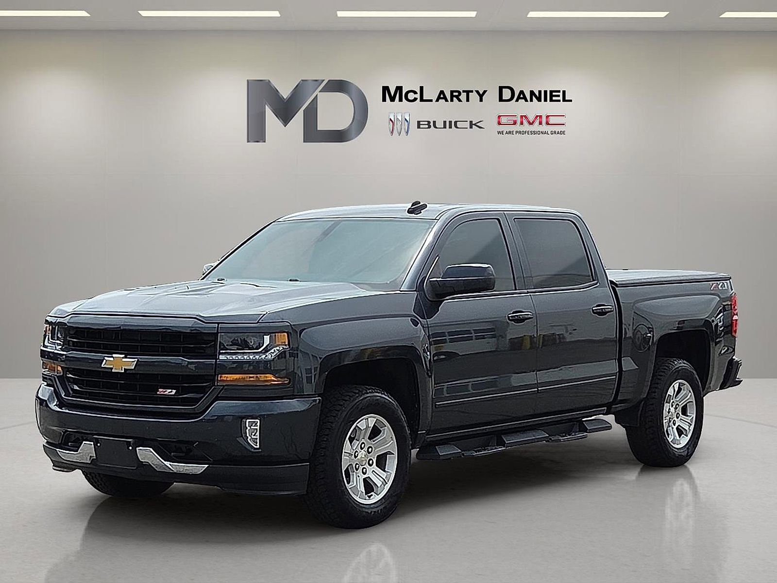 Used 2018 Chevrolet Silverado 1500 LT w/ Texas Edition AWD/4WD video 2