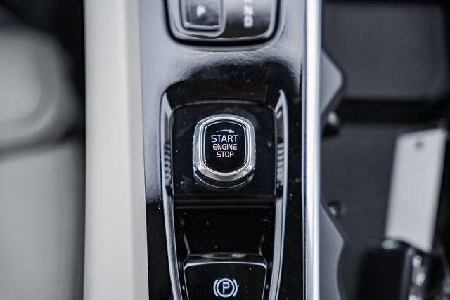New 2026 Volvo XC60 B5 Ultra w/ Protection Package Premier image 26