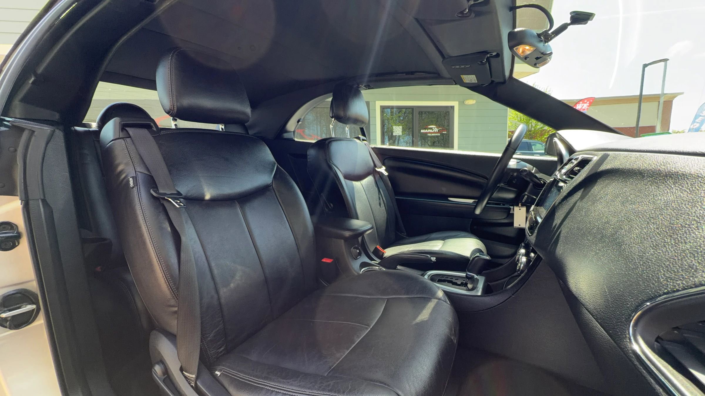 Used 2012 Chrysler 200 Touring image 20