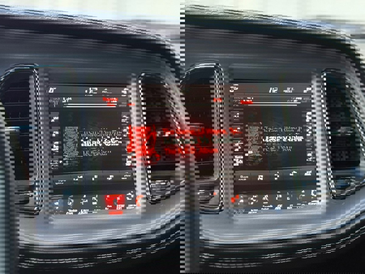 Used 2023 Dodge Challenger SRT Hellcat w/ Harmon/Kardon Sound Group RWD image 34