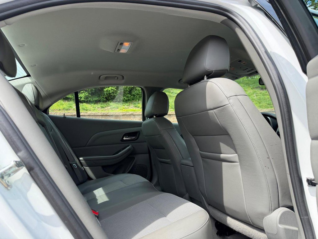 Used 2014 Chevrolet Malibu LT w/ Power Convenience Package FWD image 10