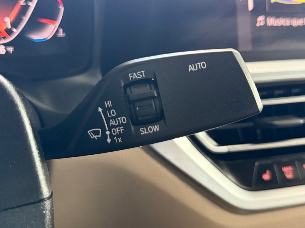 Used 2019 BMW 330i Sedan w/ Premium Package RWD image 28
