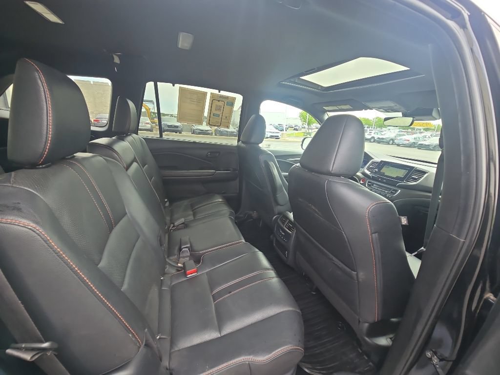 Used 2022 Honda Pilot TrailSport image 32
