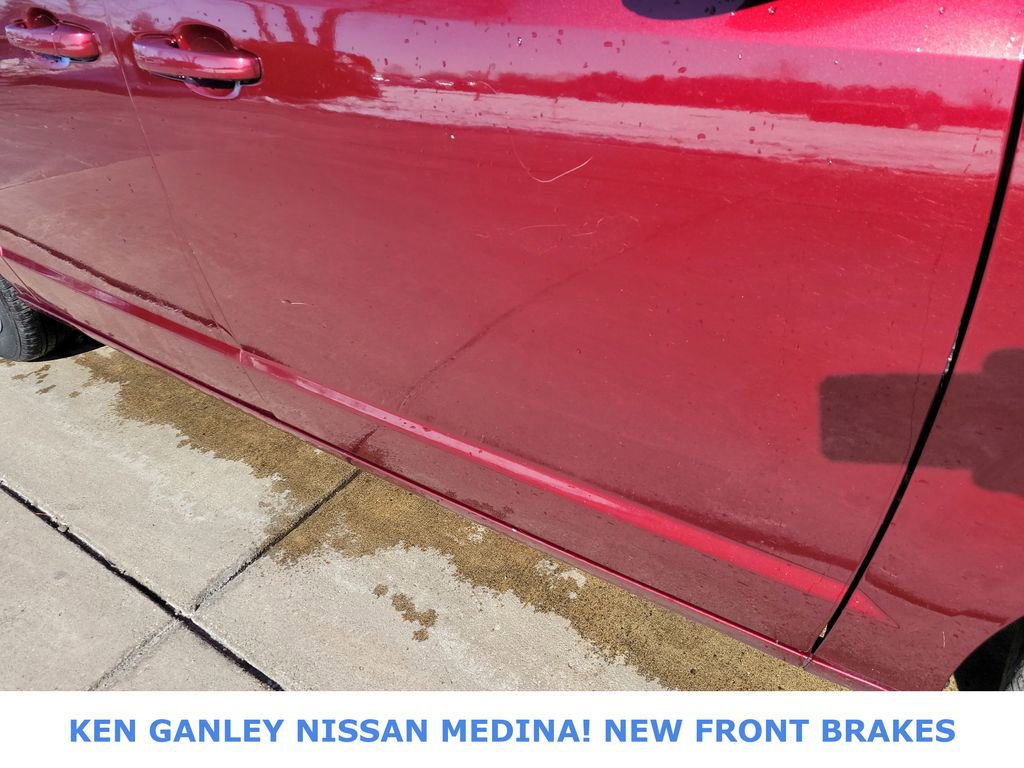 Used 2018 Dodge Grand Caravan SE w/ UConnect Hands-Free Group image 13