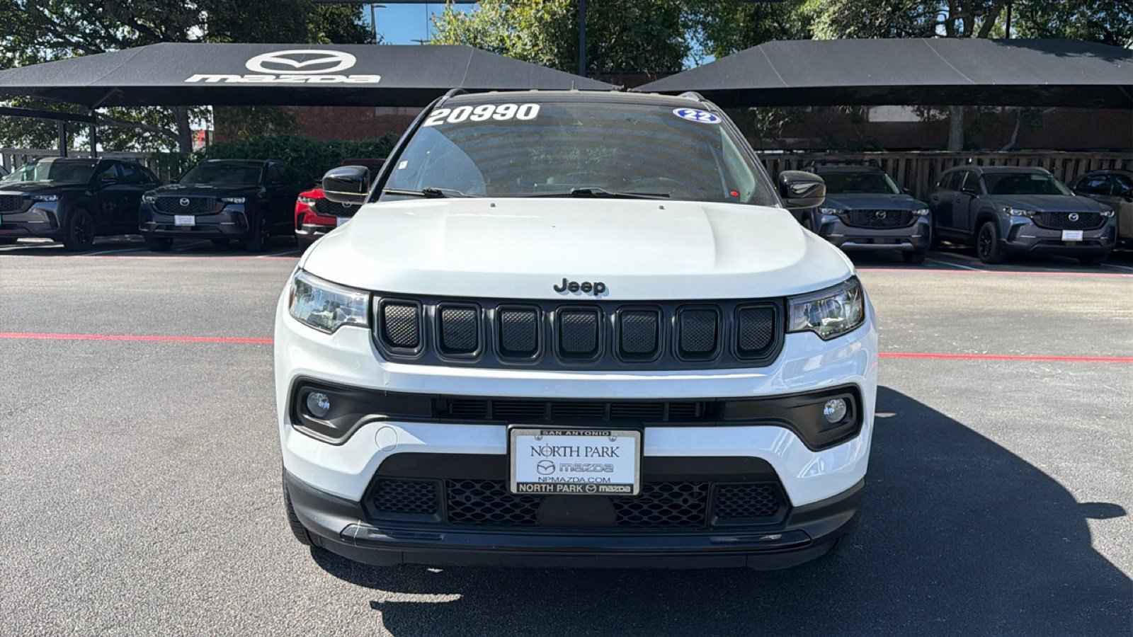 Used 2022 Jeep Compass Latitude FWD image 9