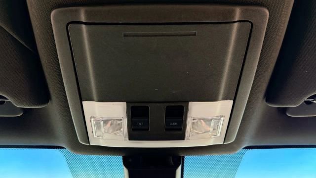 Used 2019 Ford Taurus Limited image 39