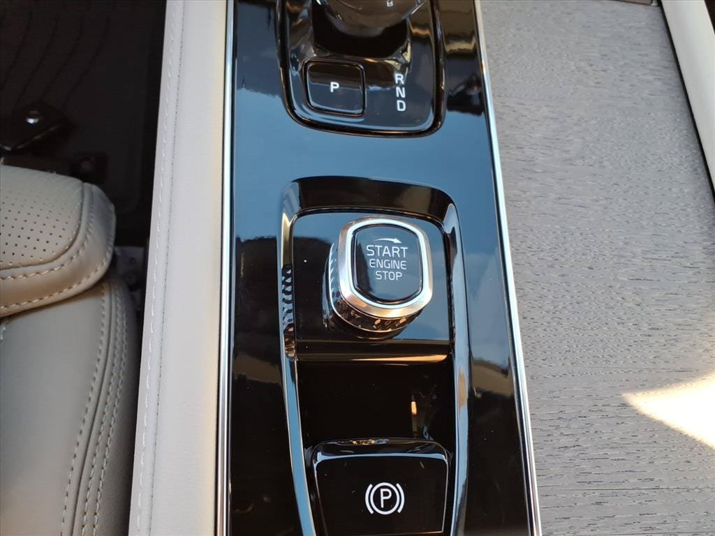 New 2026 Volvo XC90 B6 Ultra w/ Protection Package Premier AWD/4WD image 20