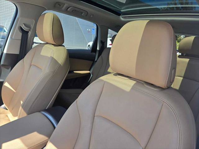 Used 2023 Audi Q7 3.0T Premium w/ Convenience Package AWD/4WD image 25