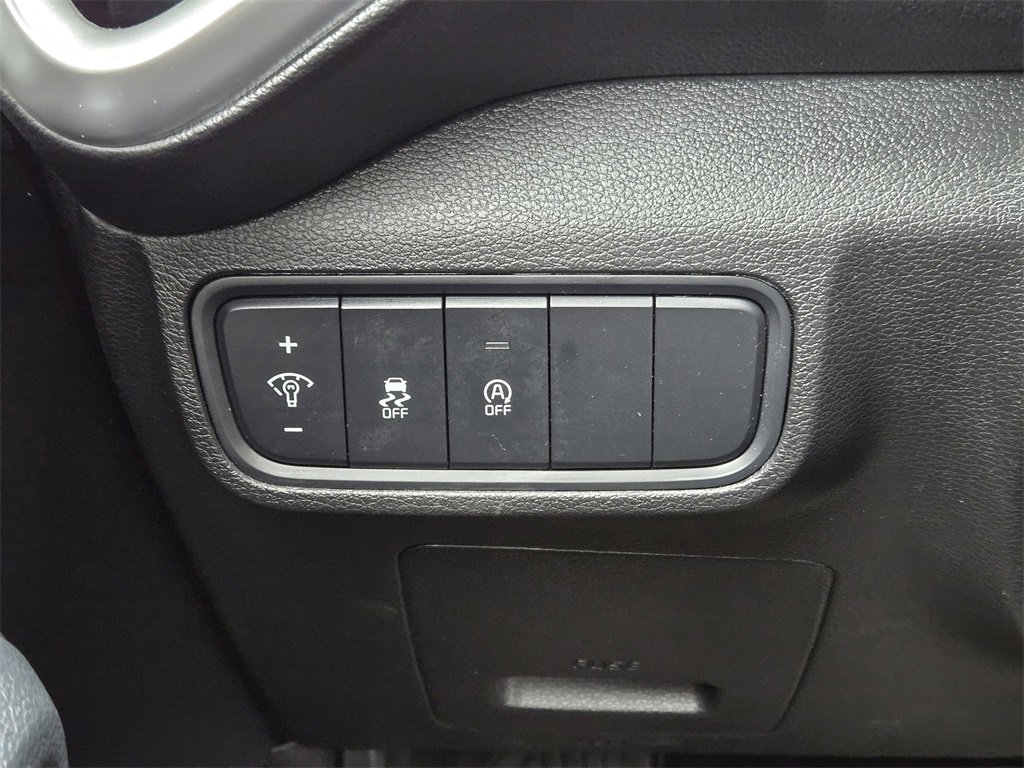 Certified 2023 Kia Soul LX w/ LX Technology Package image 24