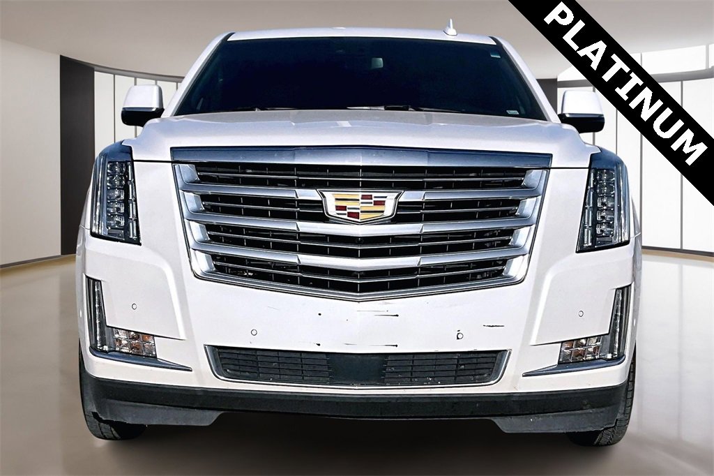 Used 2019 Cadillac Escalade ESV Platinum image 3