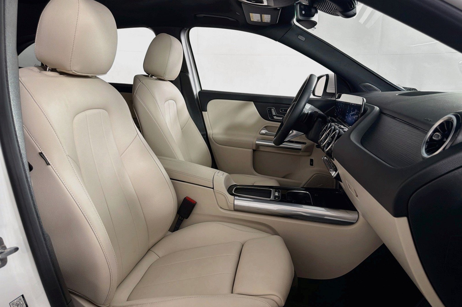 Certified 2026 Mercedes-Benz GLA 250 image 8