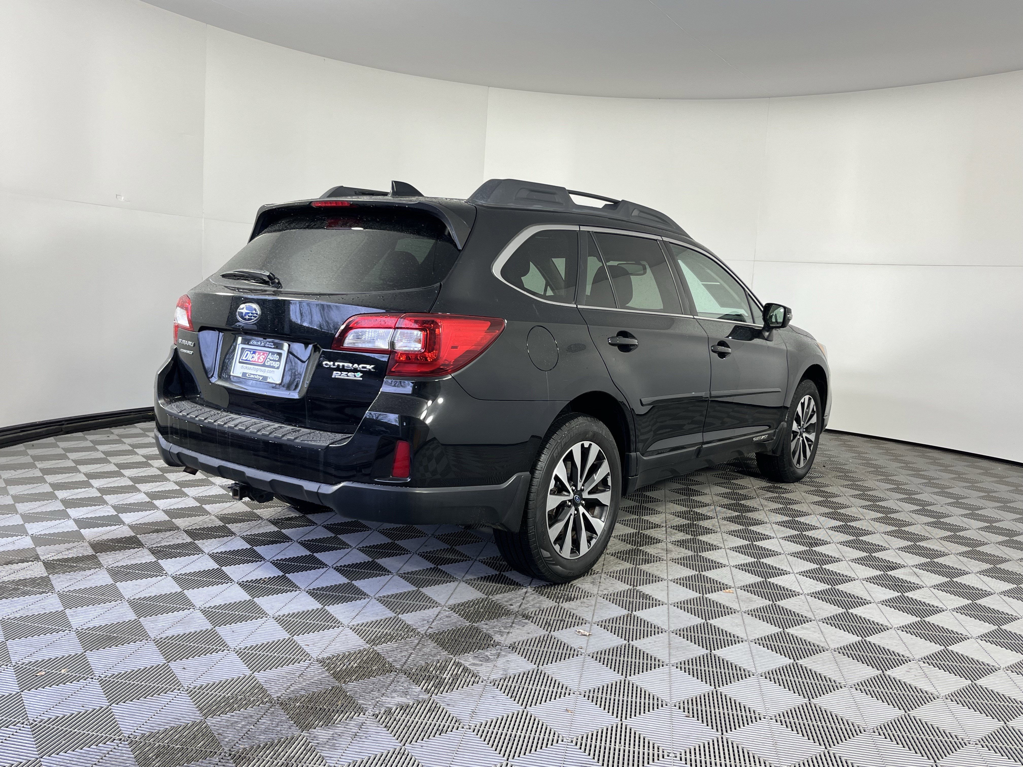 Used 2016 Subaru Outback 2.5i Limited image 6
