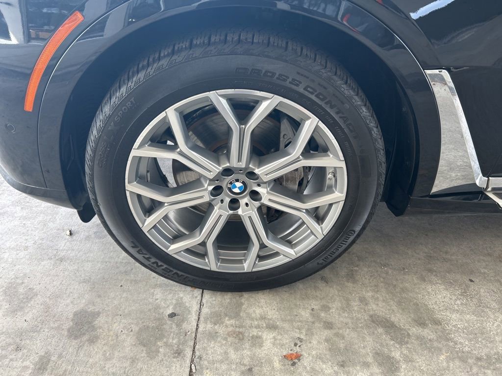 Used 2025 BMW X7 xDrive40i image 14