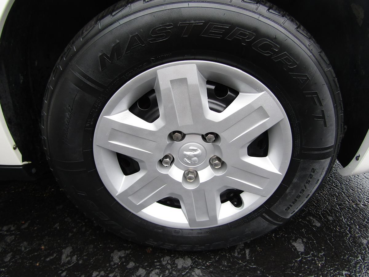 Used 2013 RAM C/V Tradesman FWD image 26