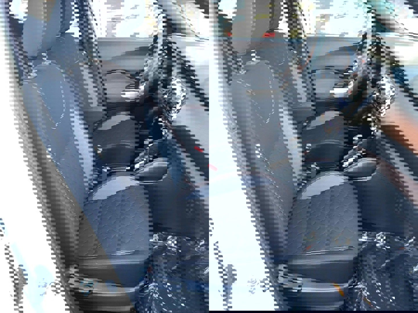 Used 2018 Nissan Kicks SV image 17