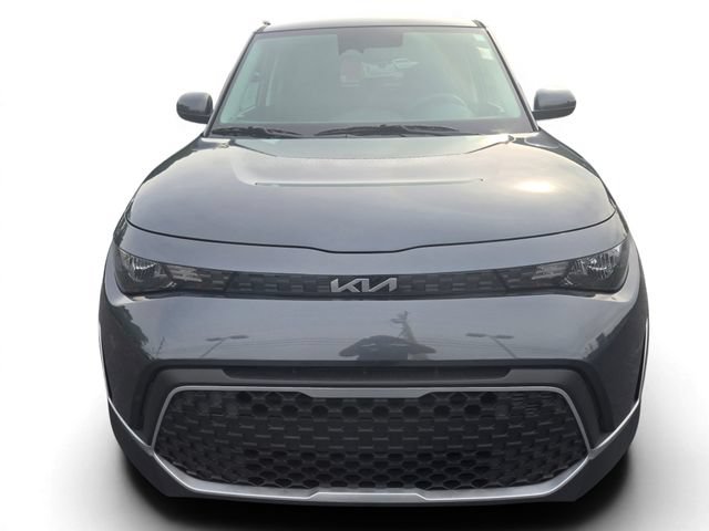 Used 2025 Kia Soul LX w/ LX Technology Package FWD image 9