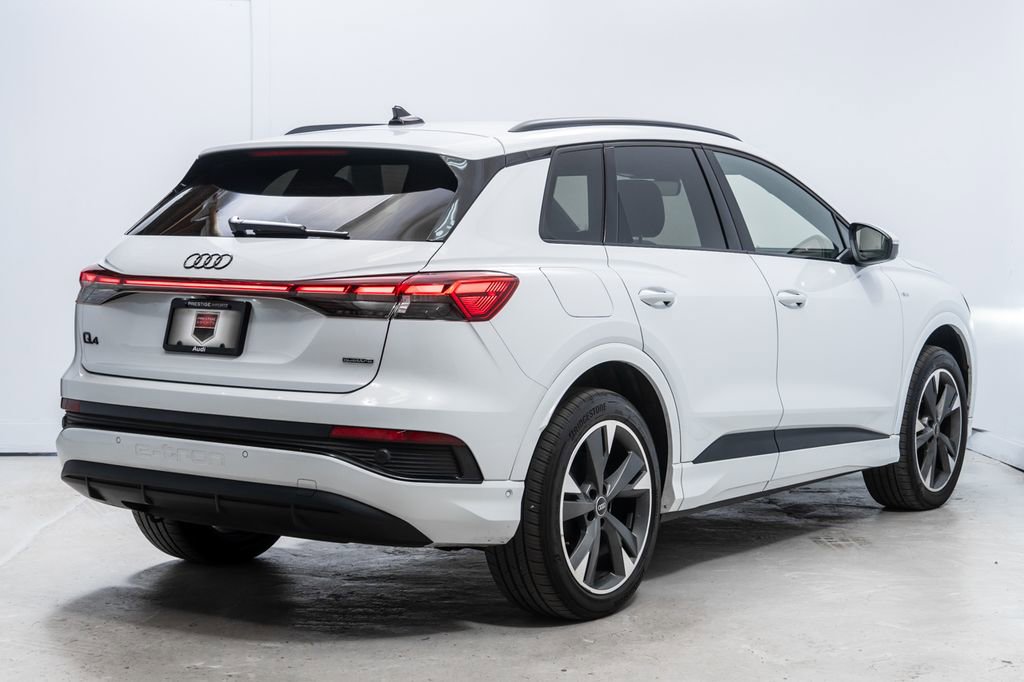 Used 2024 Audi Q4 e-tron Premium Plus w/ Premium Plus image 7