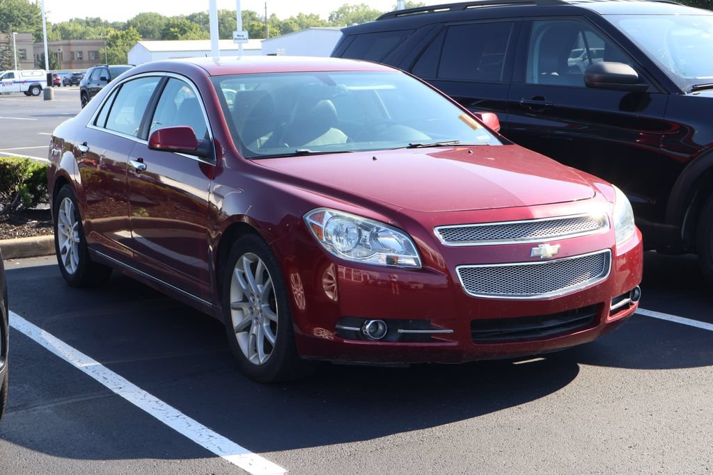 Used 2011 Chevrolet Malibu LTZ FWD image 3