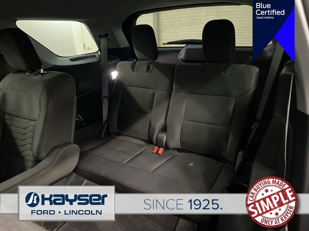 Used 2021 Ford Explorer XLT image 8