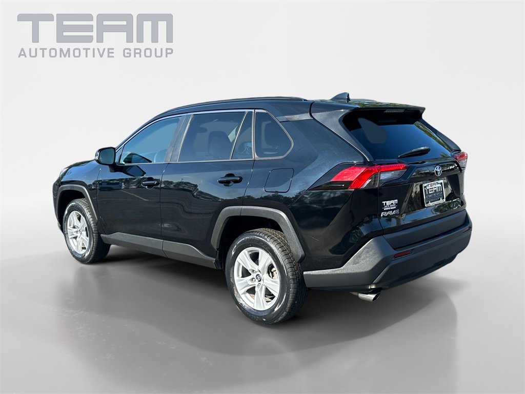 Used 2020 Toyota RAV4 XLE image 5