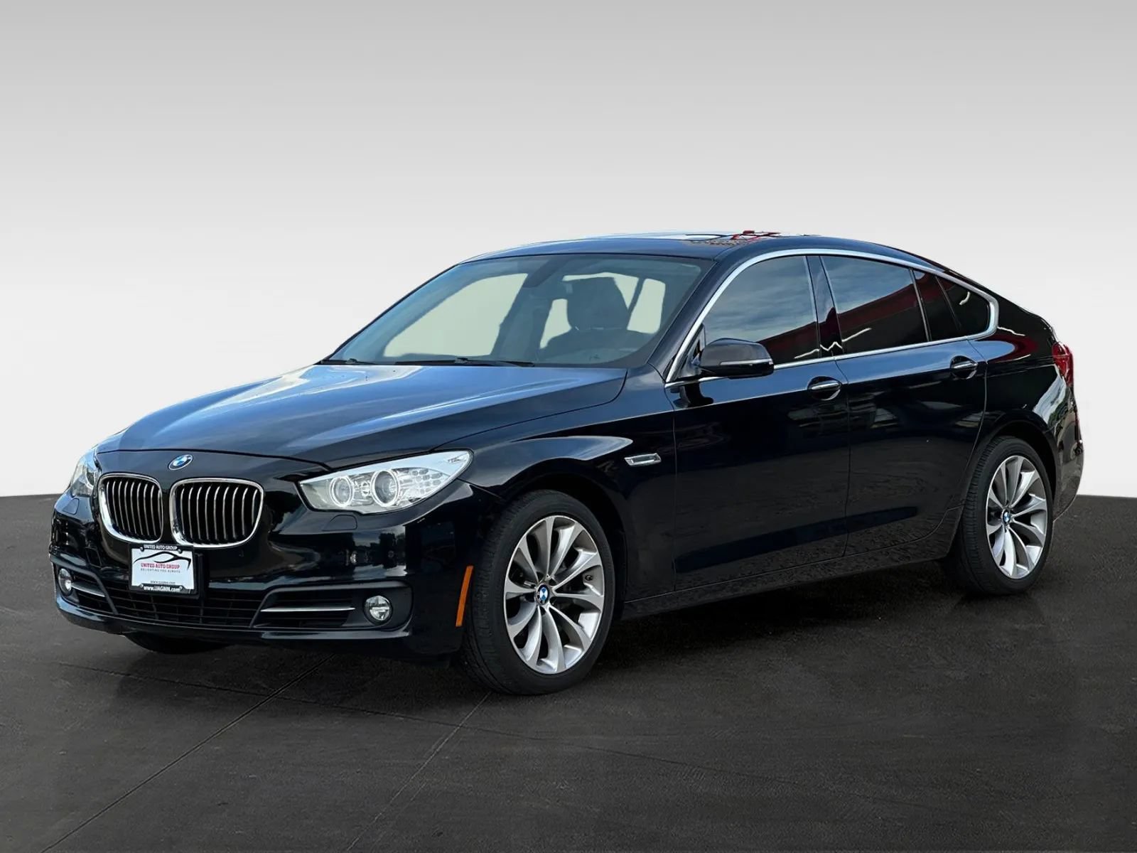 Used 2017 BMW 535i Gran Turismo xDrive AWD/4WD image 3