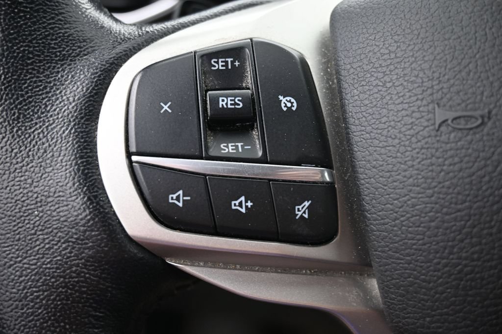 Used 2020 Ford Explorer XLT w/ Equipment Group 202A AWD/4WD image 23