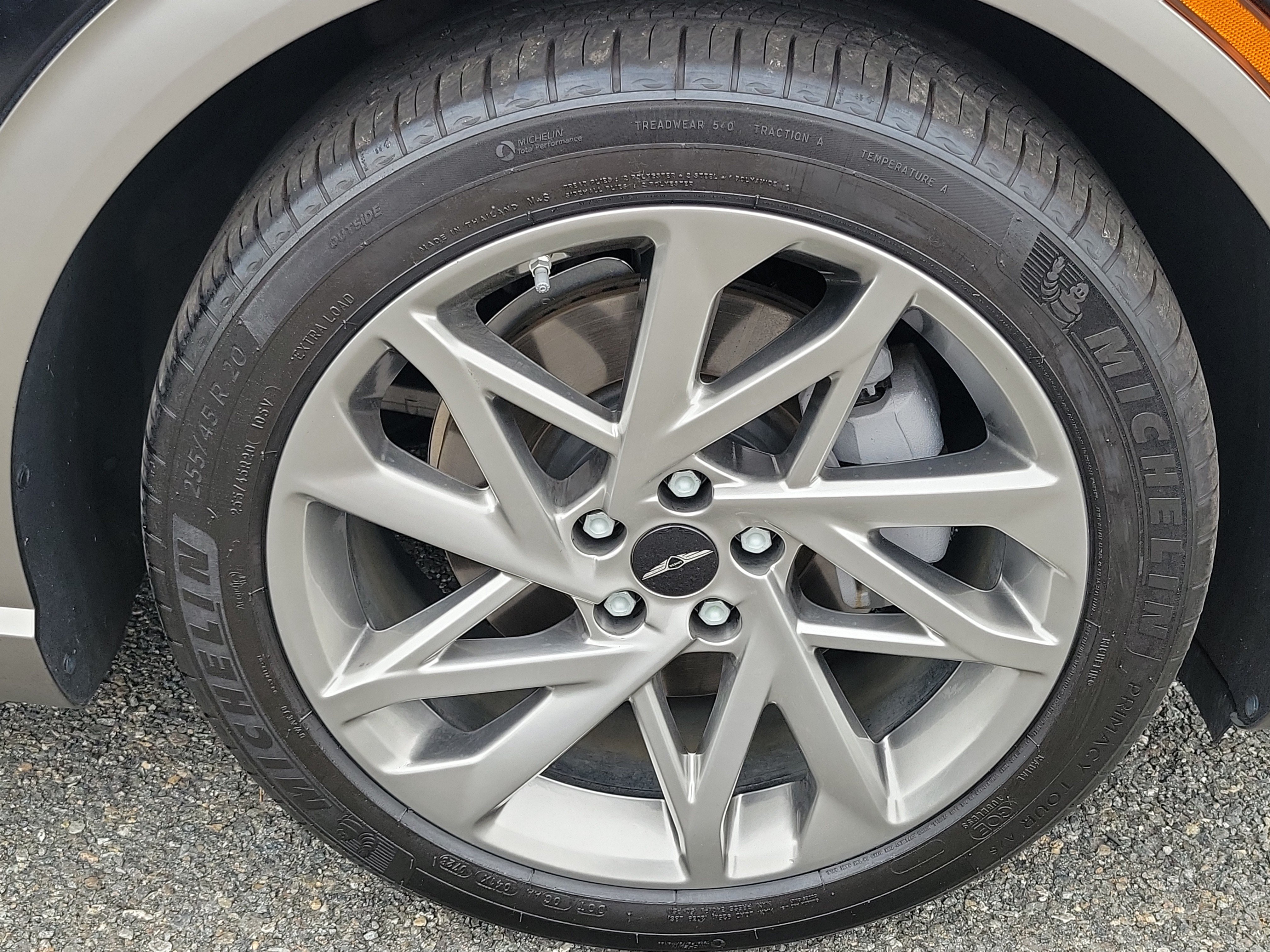 Certified 2023 Genesis GV60 Advanced AWD/4WD image 26