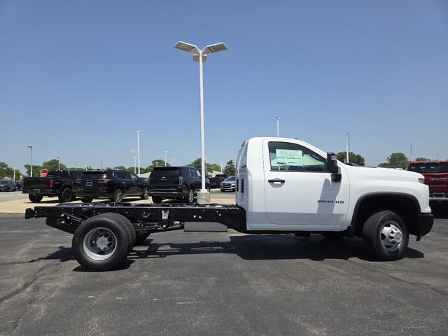 New 2026 Chevrolet Silverado 3500 W/T RWD image 12