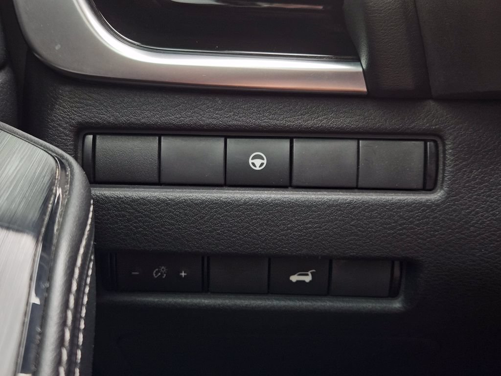 Used 2023 Nissan Rogue SL w/ SL Premium Package FWD image 21