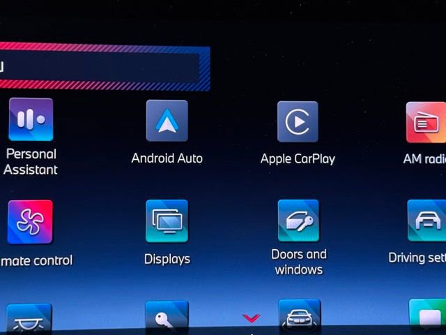 Used 2024 BMW X7 M60i w/ Executive Package image 39