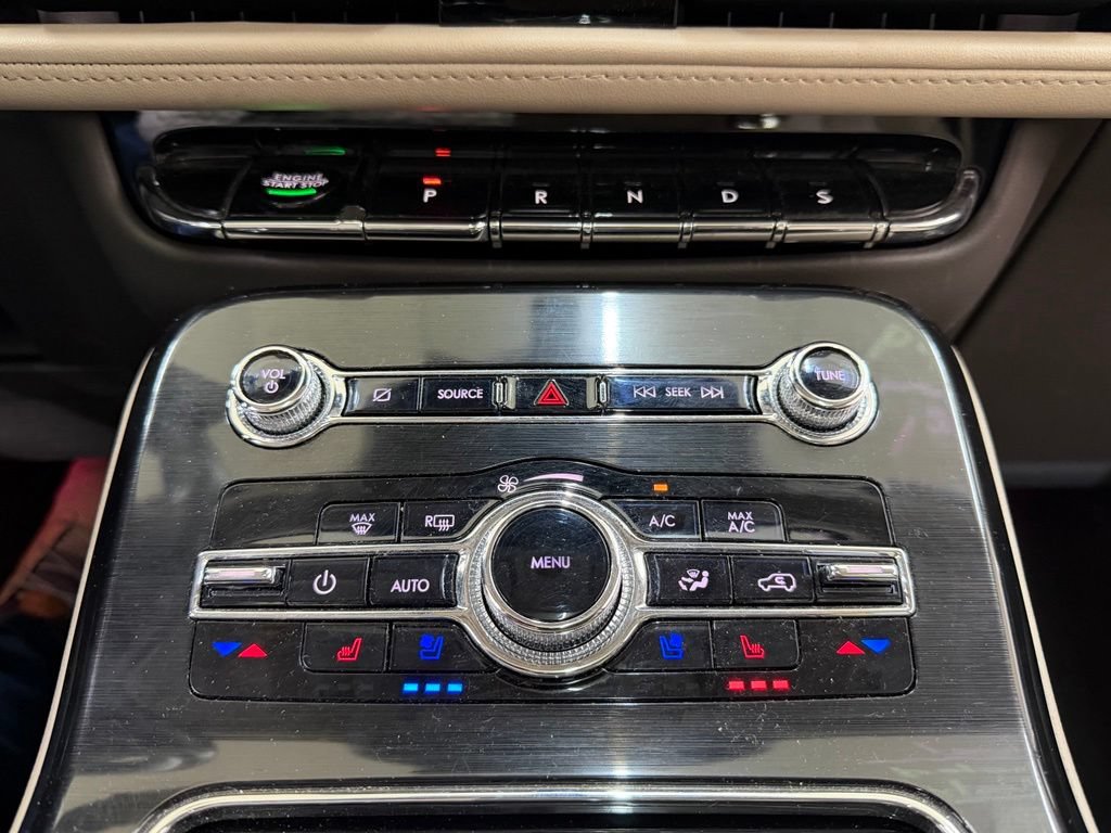 Used 2022 Lincoln Nautilus Reserve AWD/4WD image 29