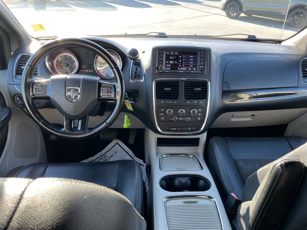 Used 2019 Dodge Grand Caravan SXT image 22