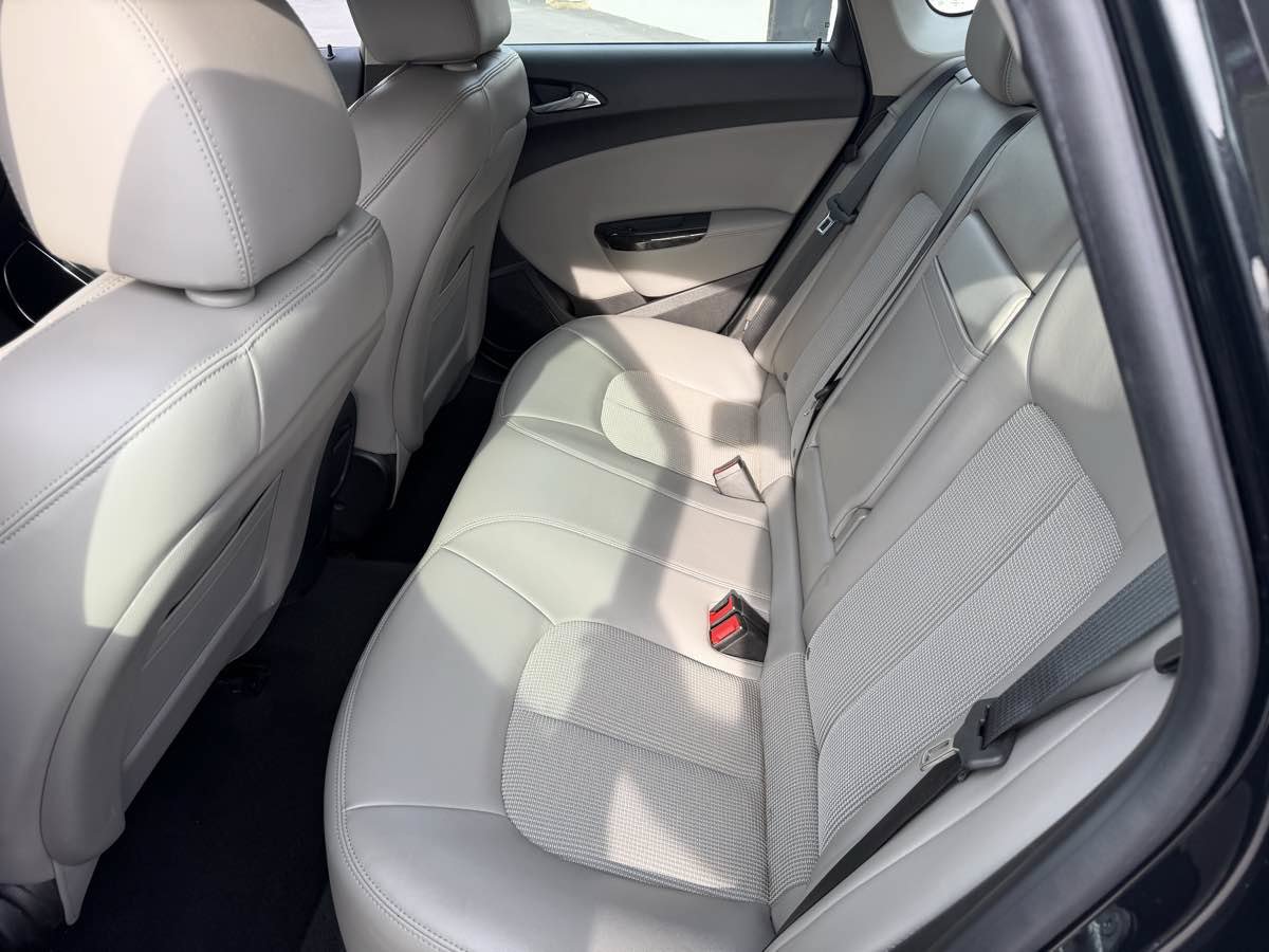 Used 2014 Buick Verano FWD image 13