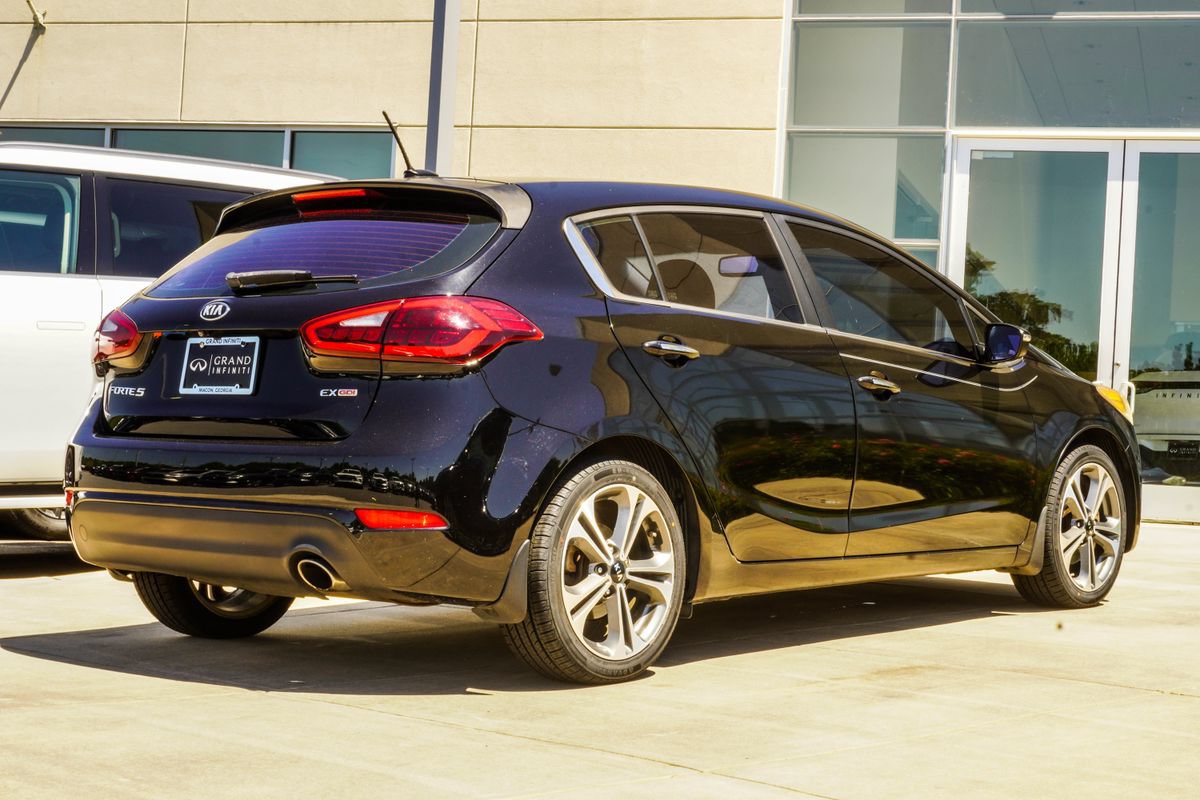 Used 2016 Kia Forte EX w/ EX Premium Technology Package FWD image 12