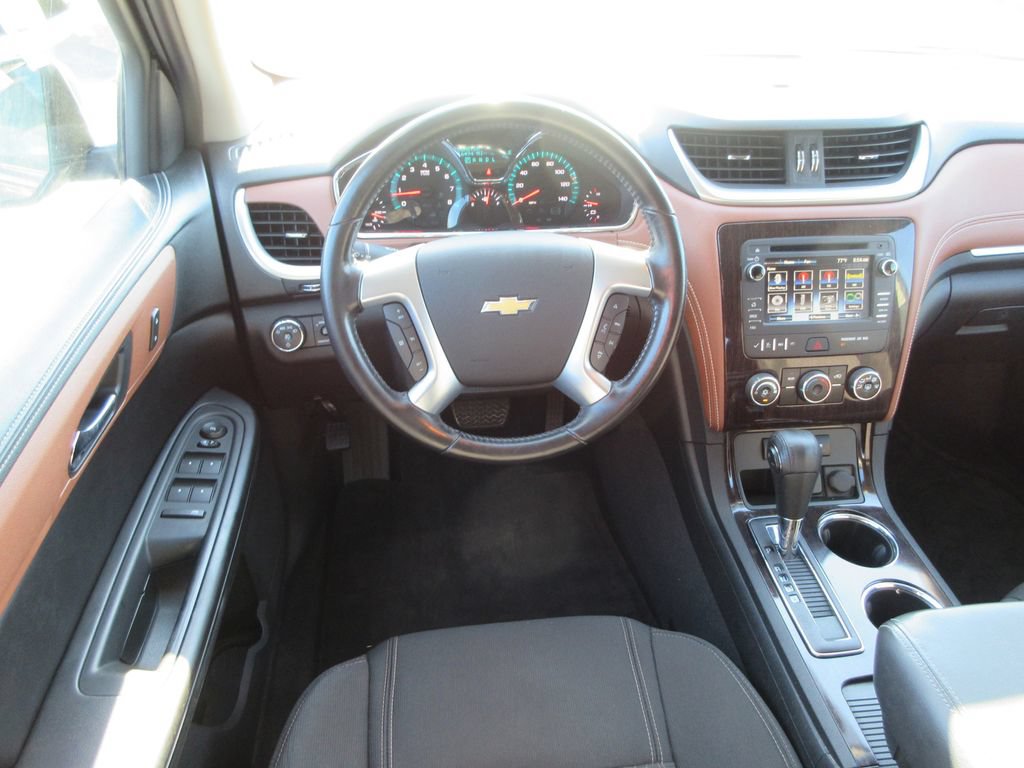 Certified 2017 Chevrolet Traverse LT FWD image 15