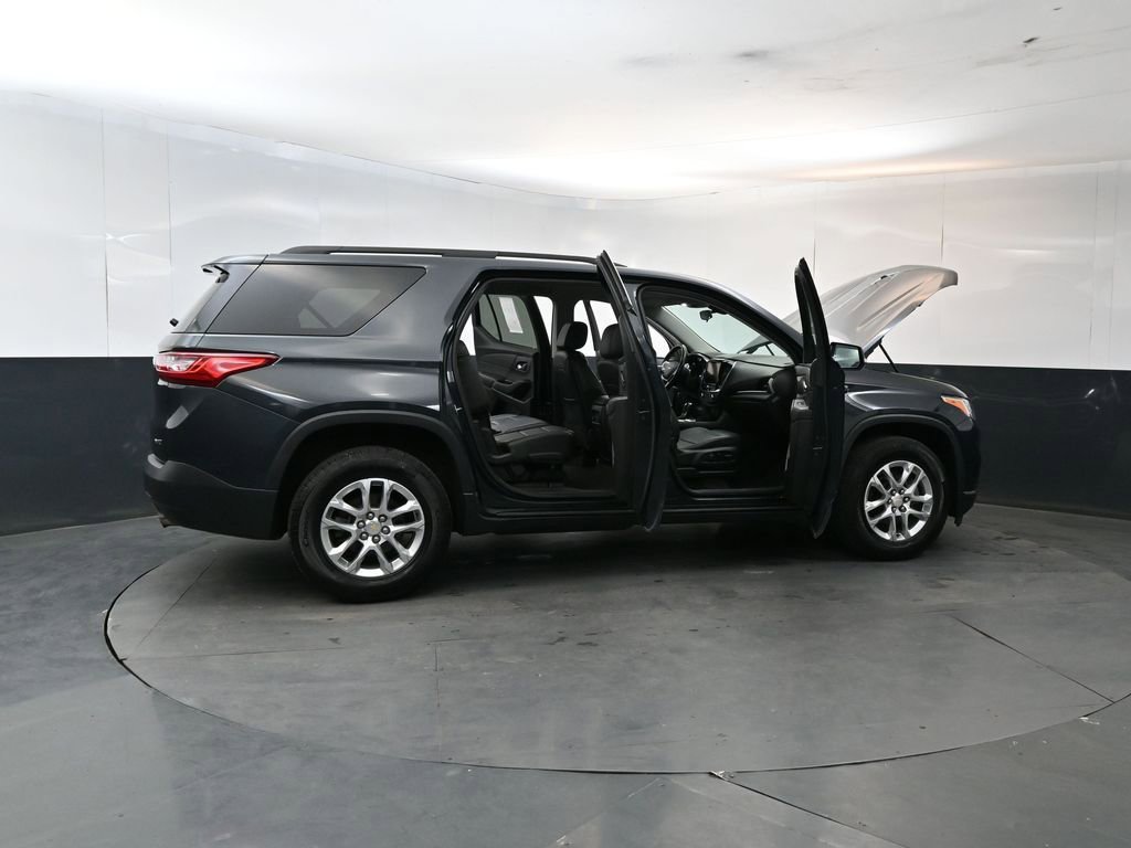 Used 2020 Chevrolet Traverse LT AWD/4WD image 26