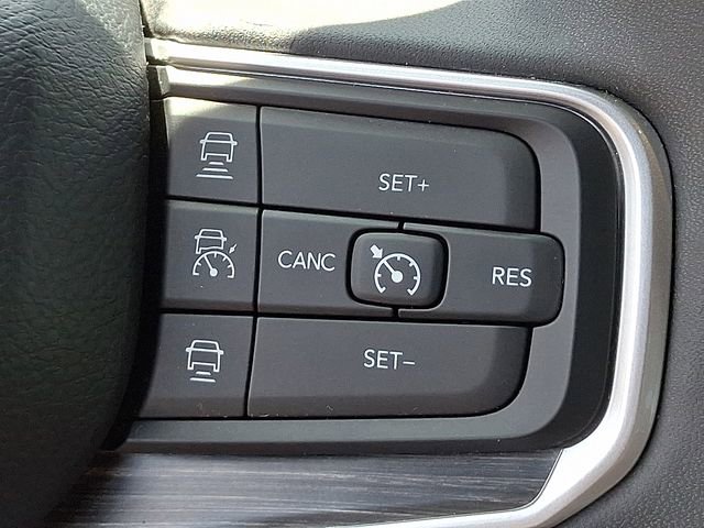 Used 2024 Jeep Wagoneer L Series II w/ Flexible Seating Group image 22