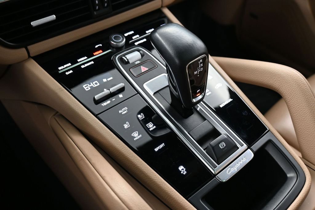 Certified 2021 Porsche Cayenne AWD/4WD image 21