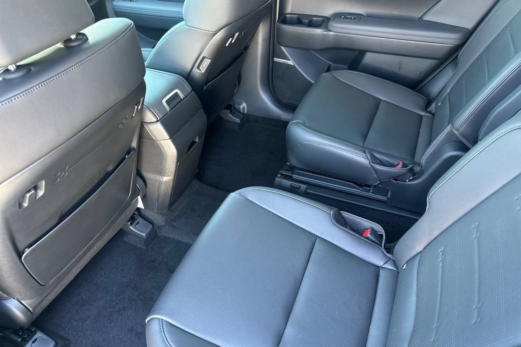 New 2026 Hyundai Santa Fe Limited AWD/4WD image 13