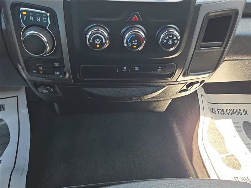 Used 2024 RAM 1500 Warlock AWD/4WD image 21