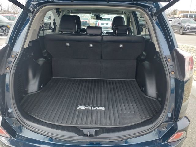 Used 2017 Toyota RAV4 Limited image 12