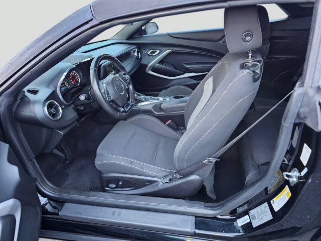 Used 2019 Chevrolet Camaro LT RWD image 15